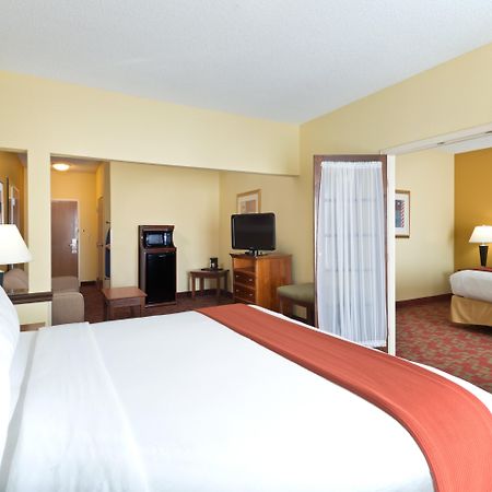 Holiday Inn Express Suites Little Rock West By Ihg Exterior photo