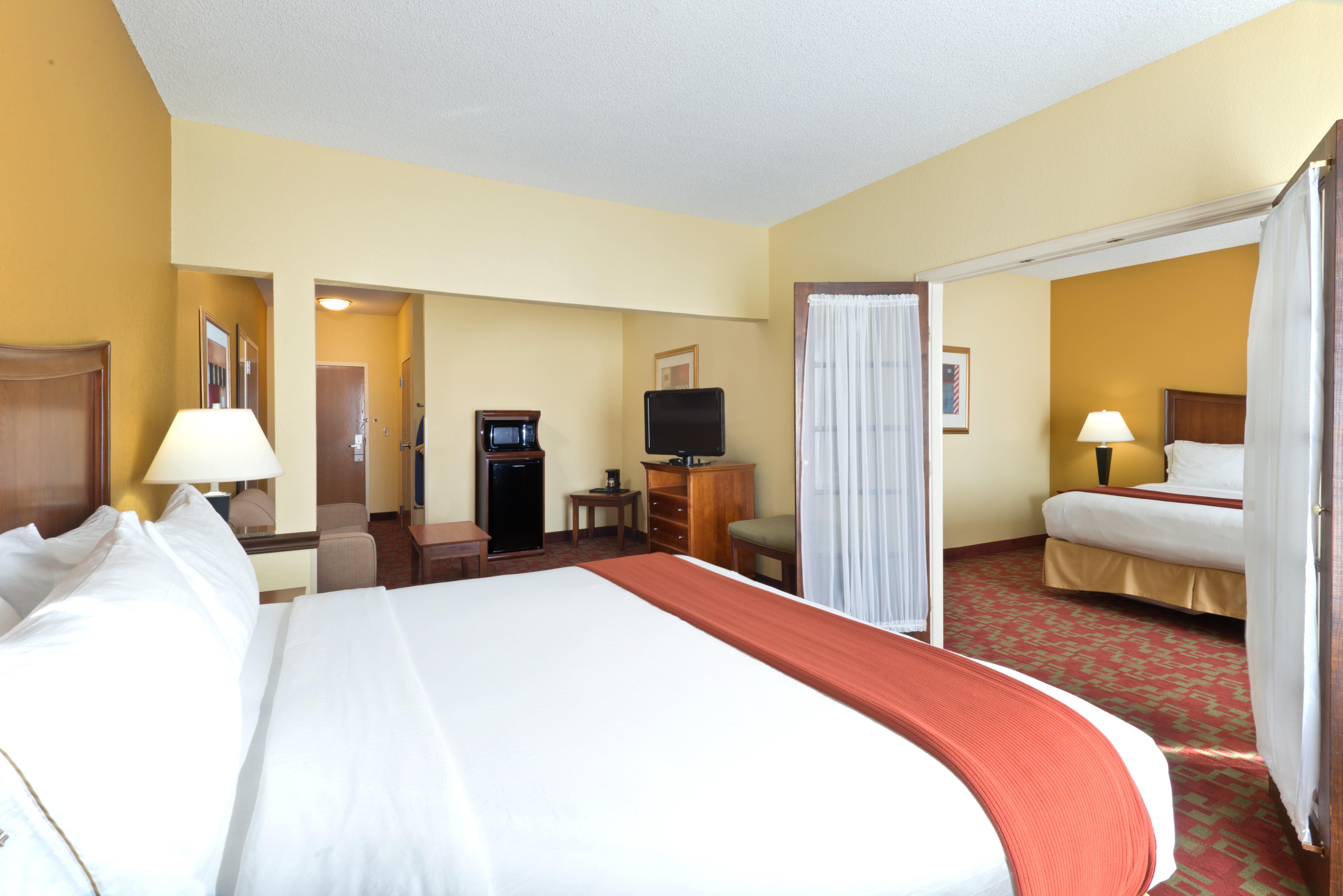 Holiday Inn Express Suites Little Rock West By Ihg Exterior photo