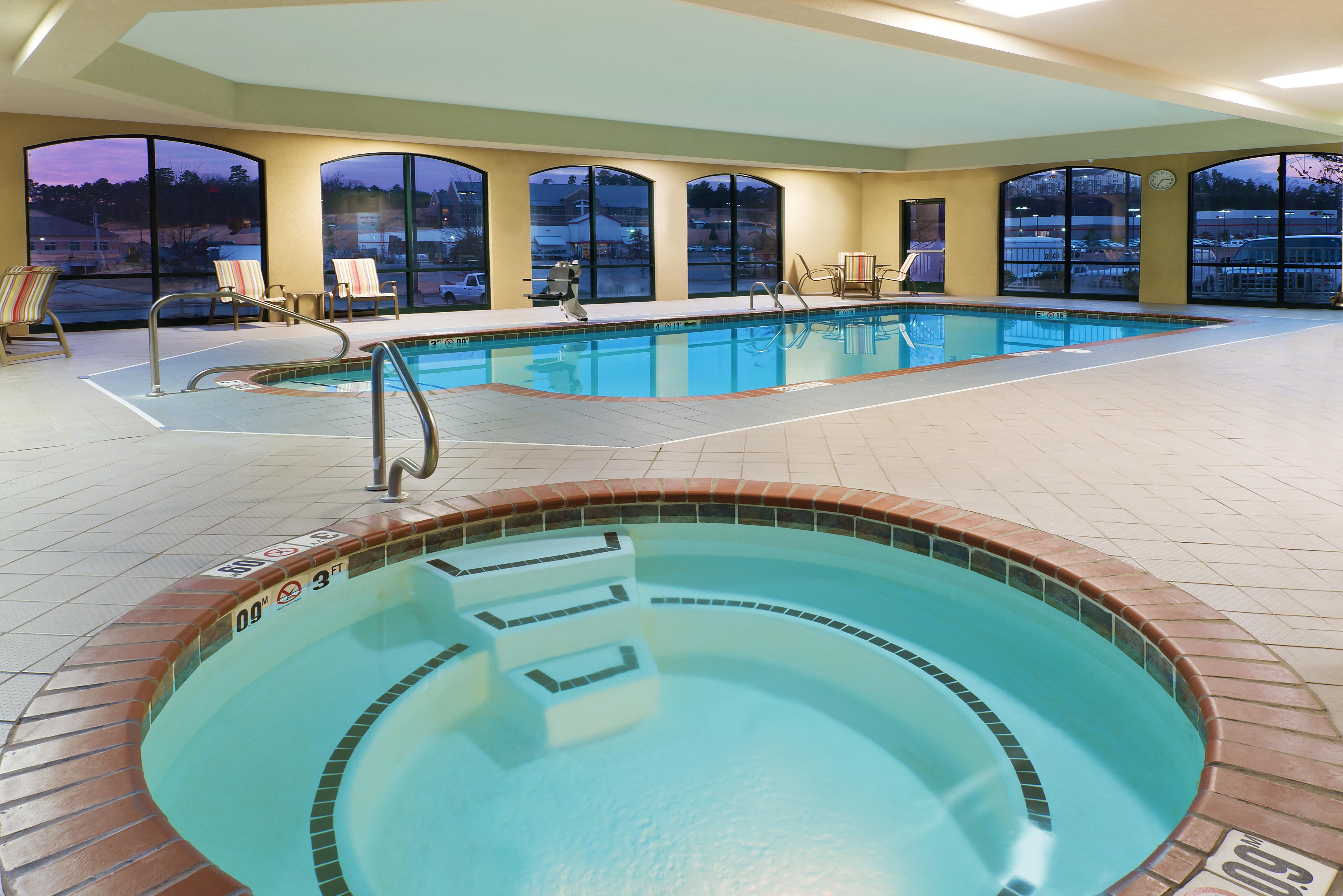 Holiday Inn Express Suites Little Rock West By Ihg Exterior photo