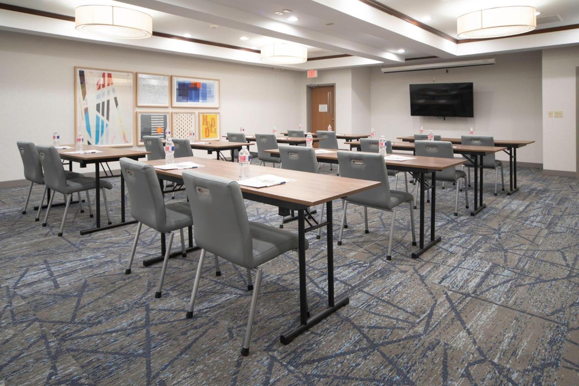 Holiday Inn Express Suites Little Rock West By Ihg Exterior photo